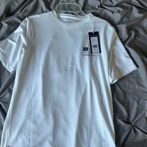 Vineyard Vines Boys Medium athletic t shirt